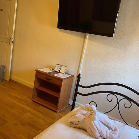 Hotel Gasthaus Schuetzen 프라이부르크 임 브리스가우 객실 사진