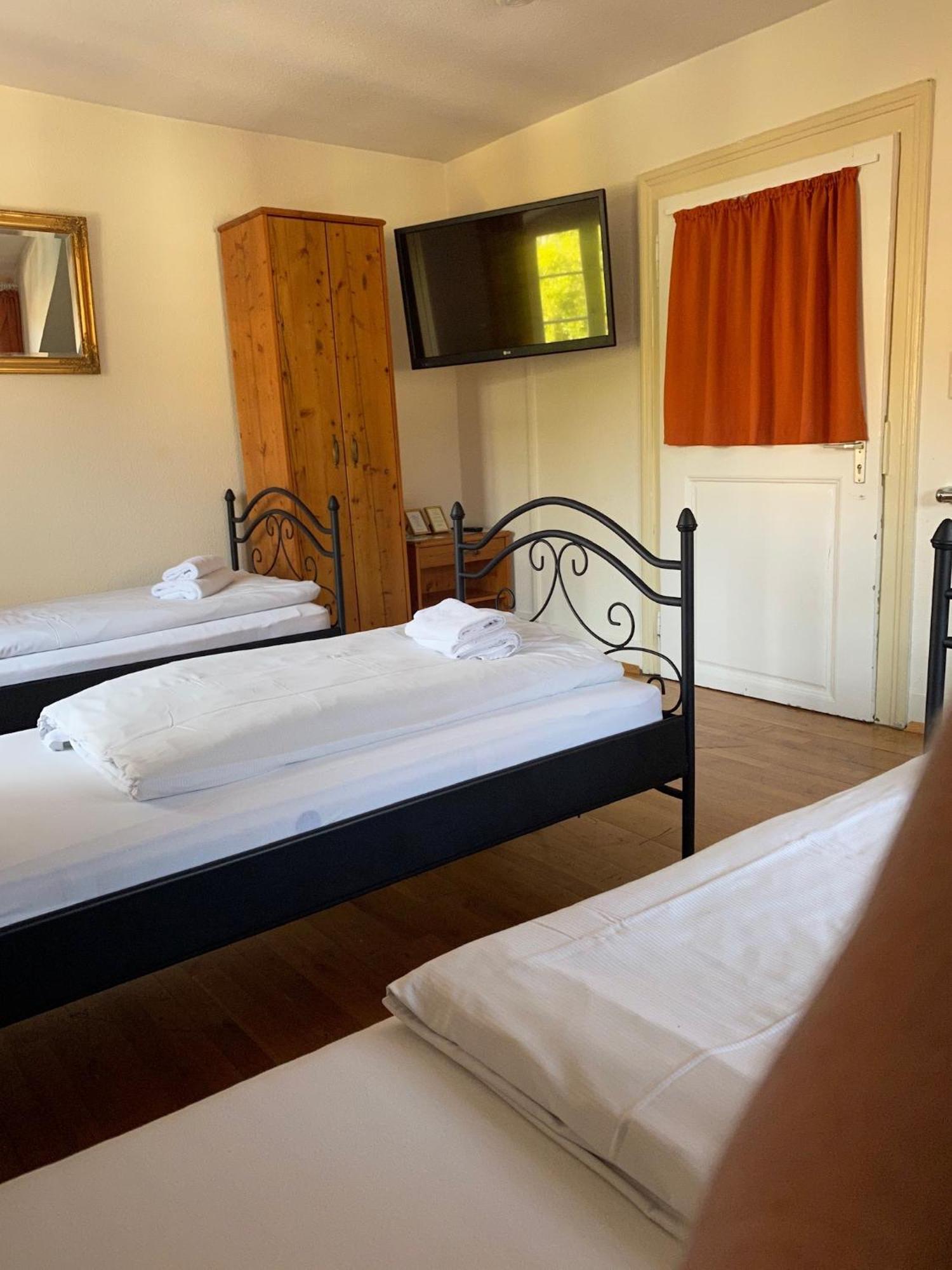Hotel Gasthaus Schuetzen 프라이부르크 임 브리스가우 객실 사진